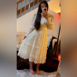 RARE Gunne Sax 1970's Long Sleeve Ruffled Boho Long Lace Midi Wedding Dress